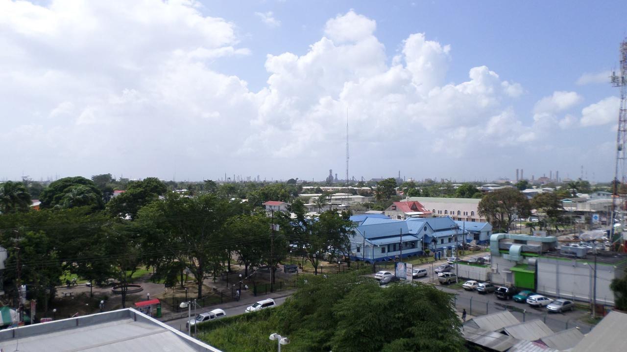 Metro Hotel Couva Exterior foto
